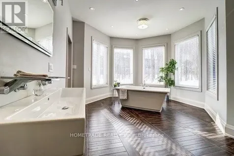 102 Hemlock Court Blue Mountains ON L9Y 0T3