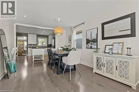 33 Huxley Avenue North Hamilton ON L8H 4P1