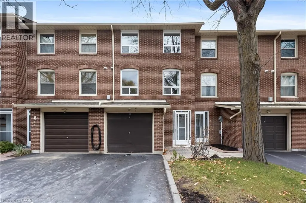 7 Eden Park Drive Brampton ON L6T 3A5