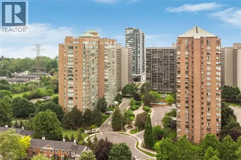 1276 Maple Crossing Boulevard Burlington ON L7S 2J9