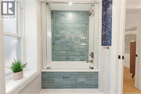 440 Duke Street West Kitchener ON N2H 3Y8