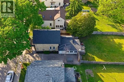 440 Duke Street West Kitchener ON N2H 3Y8