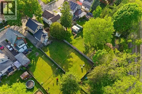 440 Duke Street West Kitchener ON N2H 3Y8