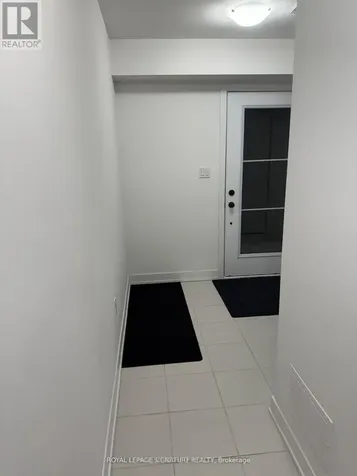 36 Silo Mews Barrie ON L9J 0V3