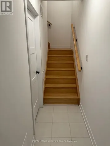 36 Silo Mews Barrie ON L9J 0V3