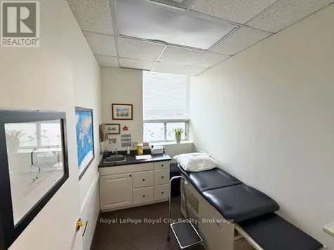 21 Surrey Street West Guelph (downtown) ON N1H 3R3