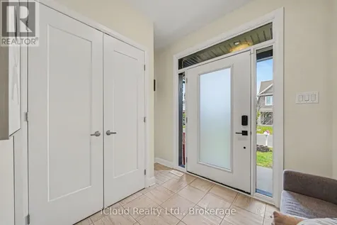 616 Moonflower Crescent Ottawa ON K1T 0X8
