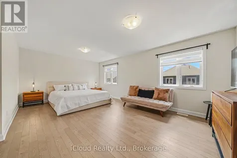 616 Moonflower Crescent Ottawa ON K1T 0X8