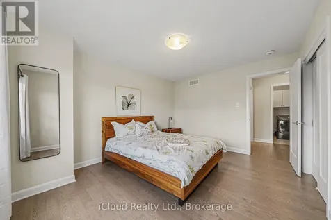 616 Moonflower Crescent Ottawa ON K1T 0X8