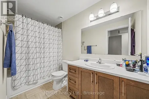 616 Moonflower Crescent Ottawa ON K1T 0X8