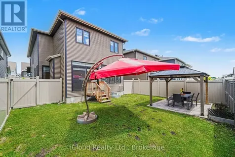 616 Moonflower Crescent Ottawa ON K1T 0X8