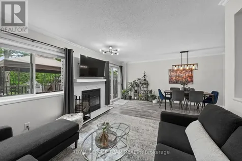 50 Springcreek Crescent Ottawa ON K2M 2M2