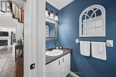 50 Springcreek Crescent Ottawa ON K2M 2M2