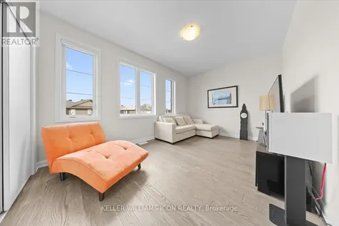 352 Cloyne Crescent Ottawa ON K2J 6W4