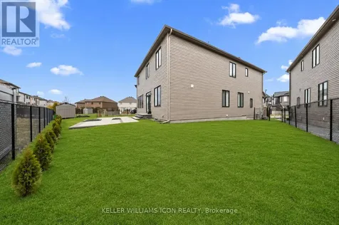 352 Cloyne Crescent Ottawa ON K2J 6W4
