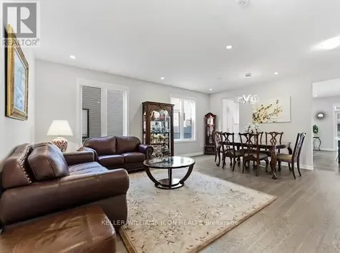 352 Cloyne Crescent Ottawa ON K2J 6W4