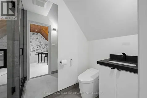 9 Lucas Lane Ottawa ON K2S 1S5
