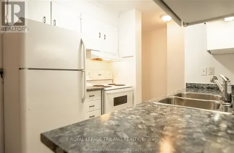 955 Grand Avenue West Chatham-kent ON N7L 4Z6
