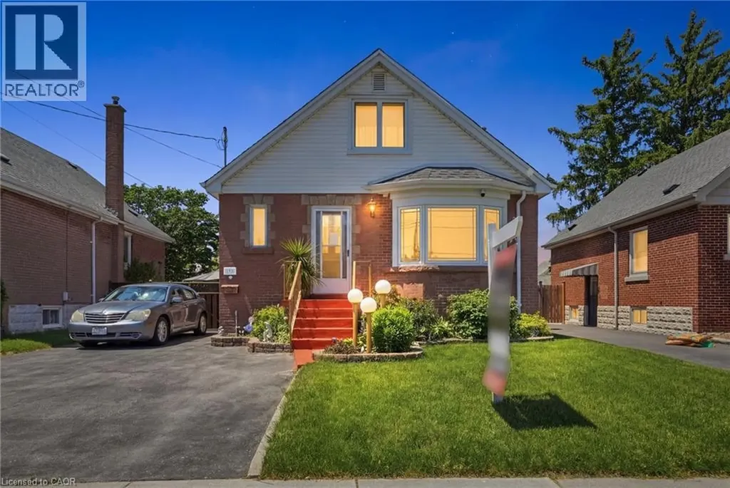 192 Parkdale Avenue South Hamilton ON L8K 3P4