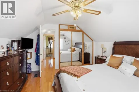 192 Parkdale Avenue South Hamilton ON L8K 3P4