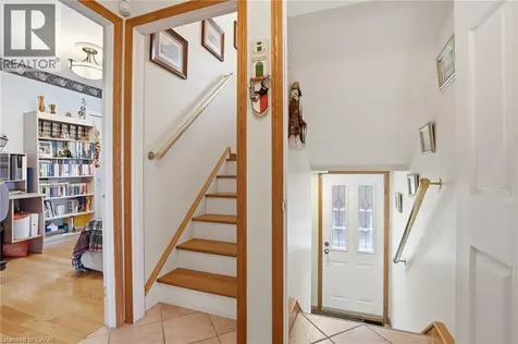 192 Parkdale Avenue South Hamilton ON L8K 3P4