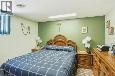 192 Parkdale Avenue South Hamilton ON L8K 3P4