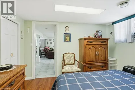 192 Parkdale Avenue South Hamilton ON L8K 3P4