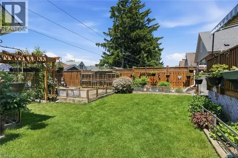 192 Parkdale Avenue South Hamilton ON L8K 3P4