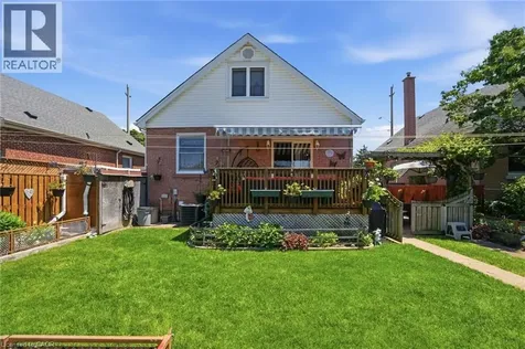 192 Parkdale Avenue South Hamilton ON L8K 3P4