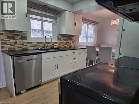 261 Overlea Drive Kitchener ON N2M 1T7