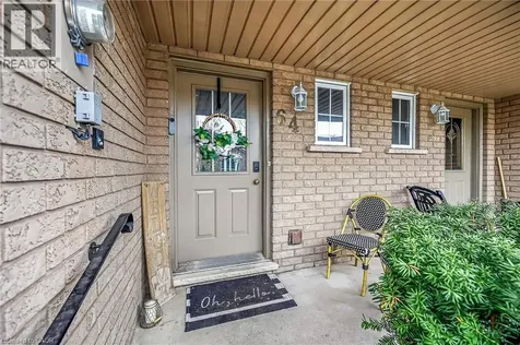 30 Braemar Avenue Caledonia ON N3W 2M1