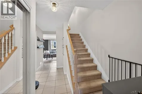 30 Braemar Avenue Caledonia ON N3W 2M1