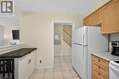 30 Braemar Avenue Caledonia ON N3W 2M1