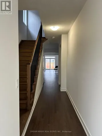 27 Deer Ridge Crescent Whitby ON L1P 0P3