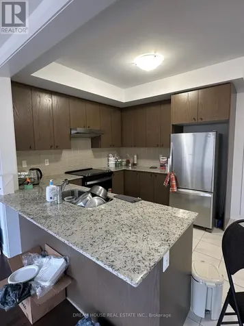27 Deer Ridge Crescent Whitby ON L1P 0P3