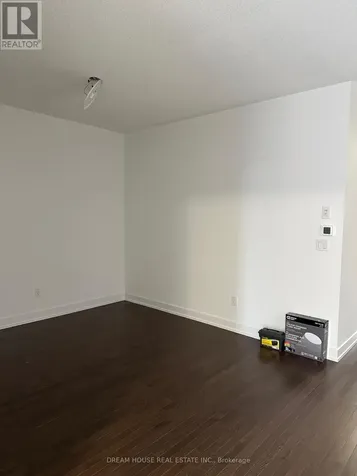 27 Deer Ridge Crescent Whitby ON L1P 0P3