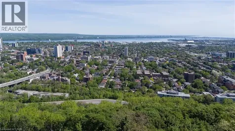47 Mountain Park Avenue Hamilton ON L9A 1A1