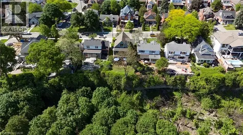 47 Mountain Park Avenue Hamilton ON L9A 1A1