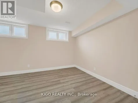 236 Neilson Avenue Waterloo ON N2J 2M3