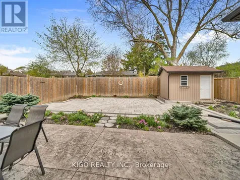236 Neilson Avenue Waterloo ON N2J 2M3
