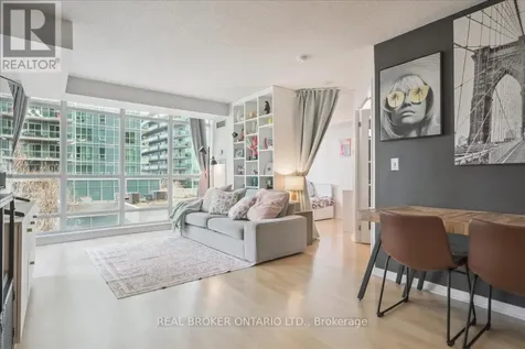 185 Legion Road North Toronto (mimico) ON M8Y 0A1
