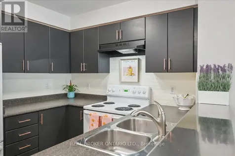 185 Legion Road North Toronto (mimico) ON M8Y 0A1