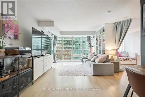 185 Legion Road North Toronto (mimico) ON M8Y 0A1