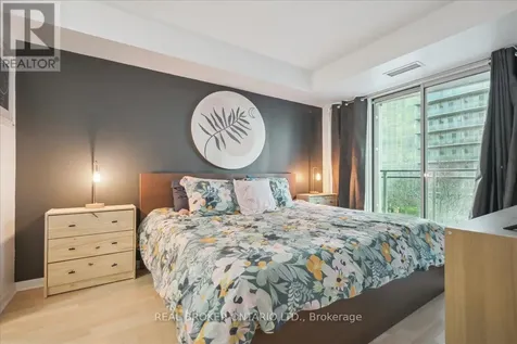 185 Legion Road North Toronto (mimico) ON M8Y 0A1