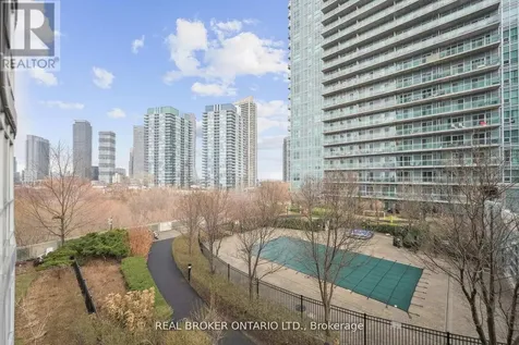 185 Legion Road North Toronto (mimico) ON M8Y 0A1