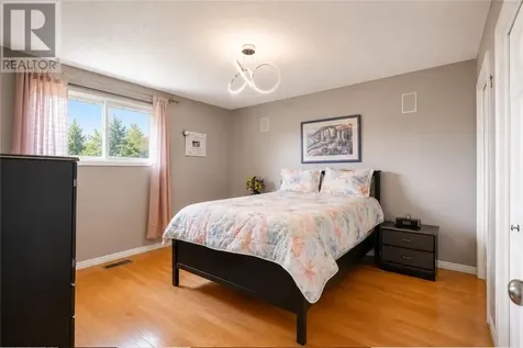 34 Jolette Avenue Azilda ON P0M 1B0