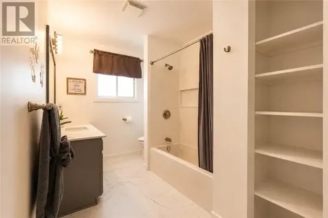 34 Jolette Avenue Azilda ON P0M 1B0