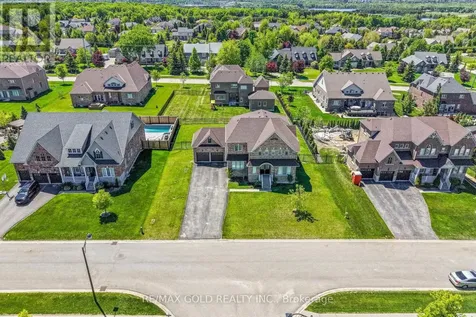 16 Meek Avenue Mono ON L9W 6W8
