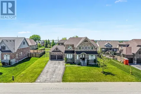 16 Meek Avenue Mono ON L9W 6W8