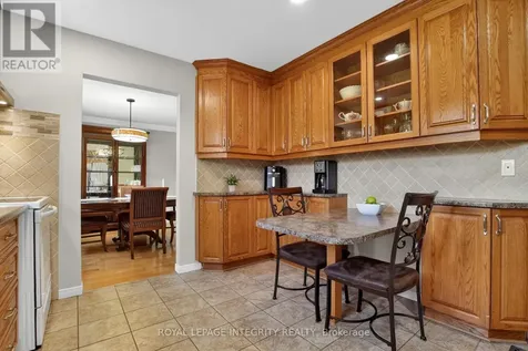 1646 Grey Nuns Drive Ottawa ON K1C 1T7